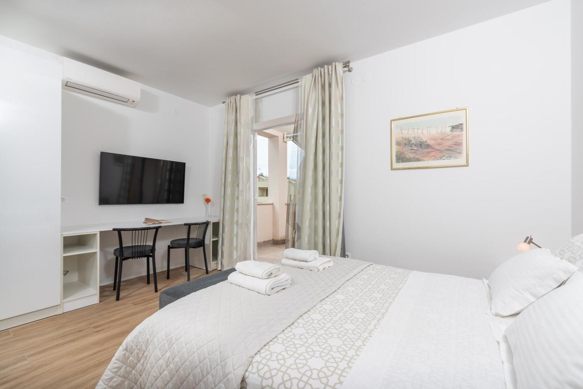Viktor Apartman *